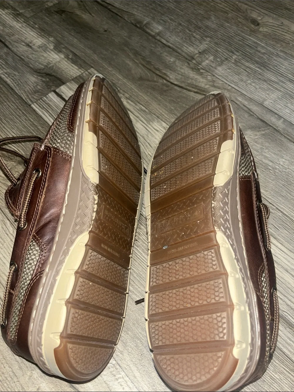 Sperry Chocolate Brown Leather Men’s Classic Boat Shoes